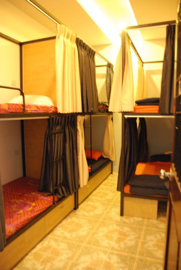 Winna Airport Hostel Дананг Екстериор снимка